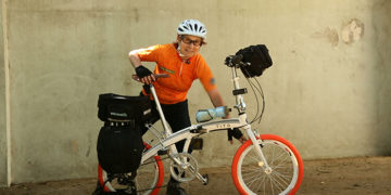 Falzoni mostra bike de reportagem para os Jogos do Rio