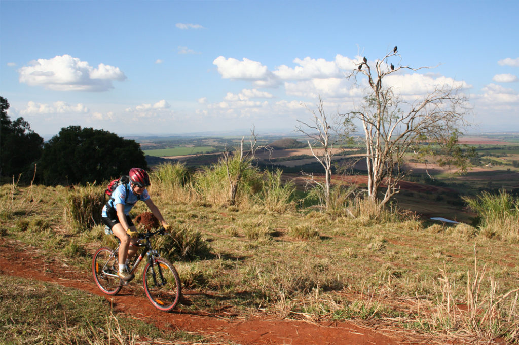 A Organização Mundial da Saúde avalia que apenas uma dose da vacina já é suficiente para a proteção por toda a vida. / © Divulgação/Sampa Bikers