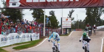 BMX: Priscilla Stevaux conquista duas pratas na Argentina