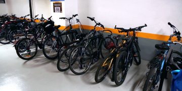 UCB lança guia para instalação de paraciclos e bicicletários