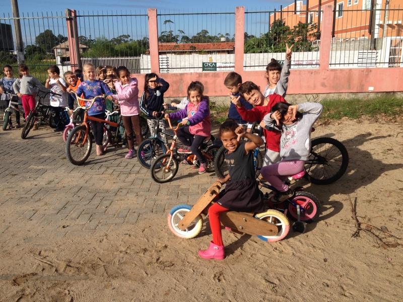 Projeto "Pequenos Ciclistas" / © Divulgação/Creche Lausimar Maria Laus