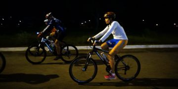 Pedal noturno em Palmas, no Tocantins