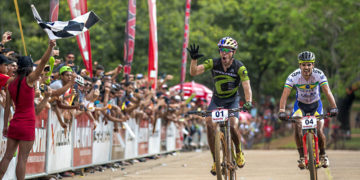Henrique Avancini vence primeira etapa da Copa Internacional de Mountain Bike
